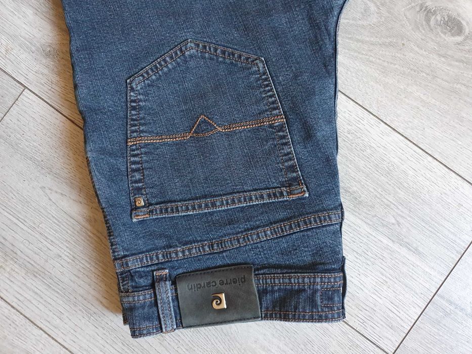 Blugi PIERRE CARDIN "Dijon" - Marime W36 L30 (Talie 94 cm)