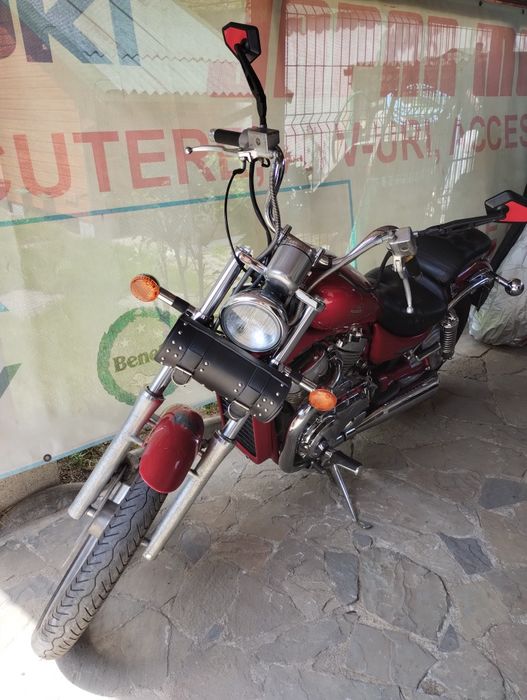 Suzuki intruder VS 600 - A2