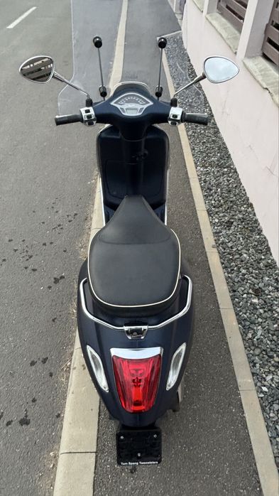 Vespa sprint piaggio scuter