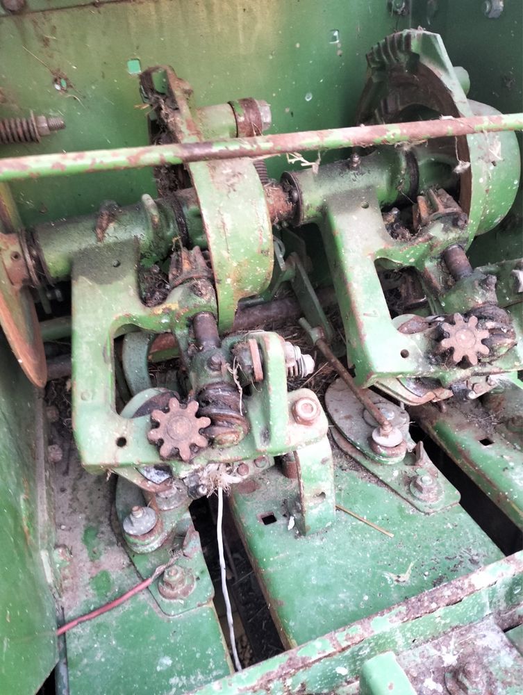 Presă de balotat john deere 336