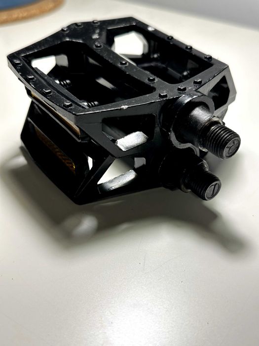 Pedale Metalice Biclicleta filet 9/16