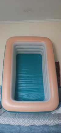 Продам надувной бассейн