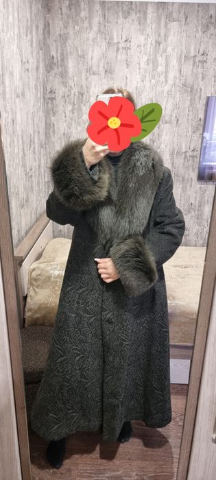 Продается пальто