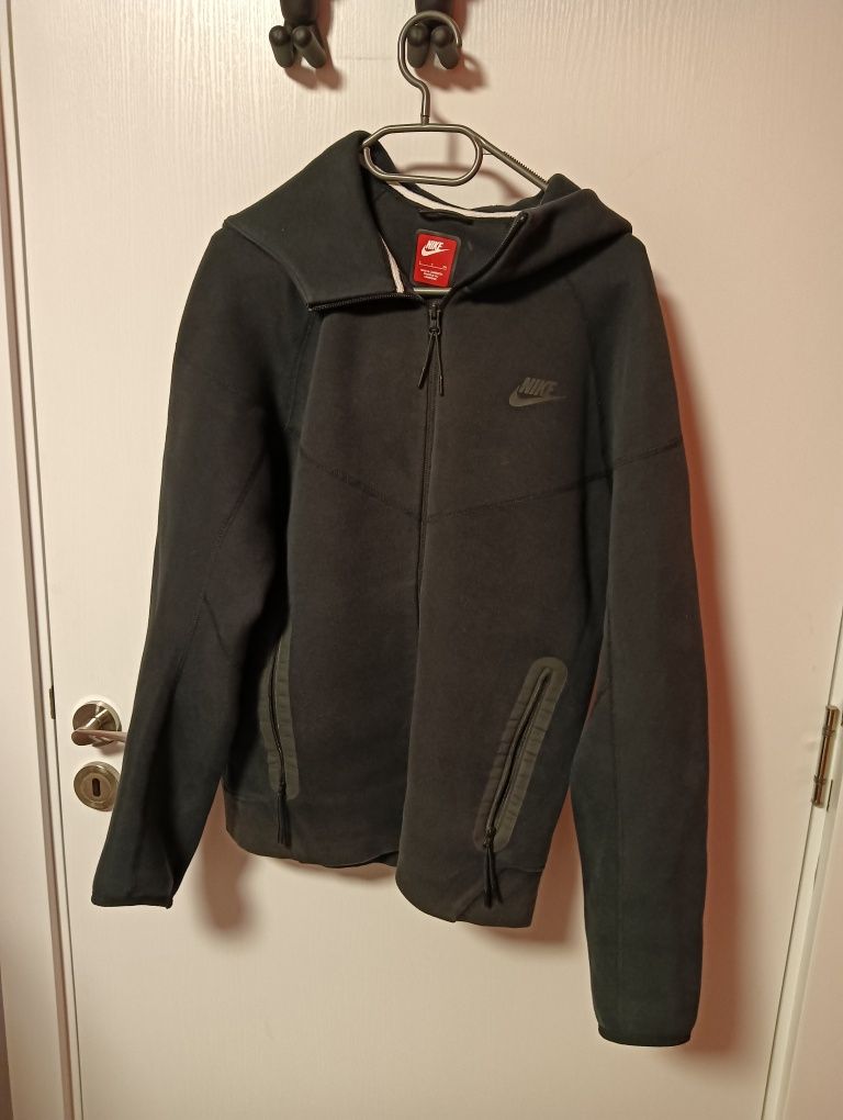 Nike tech fleece
