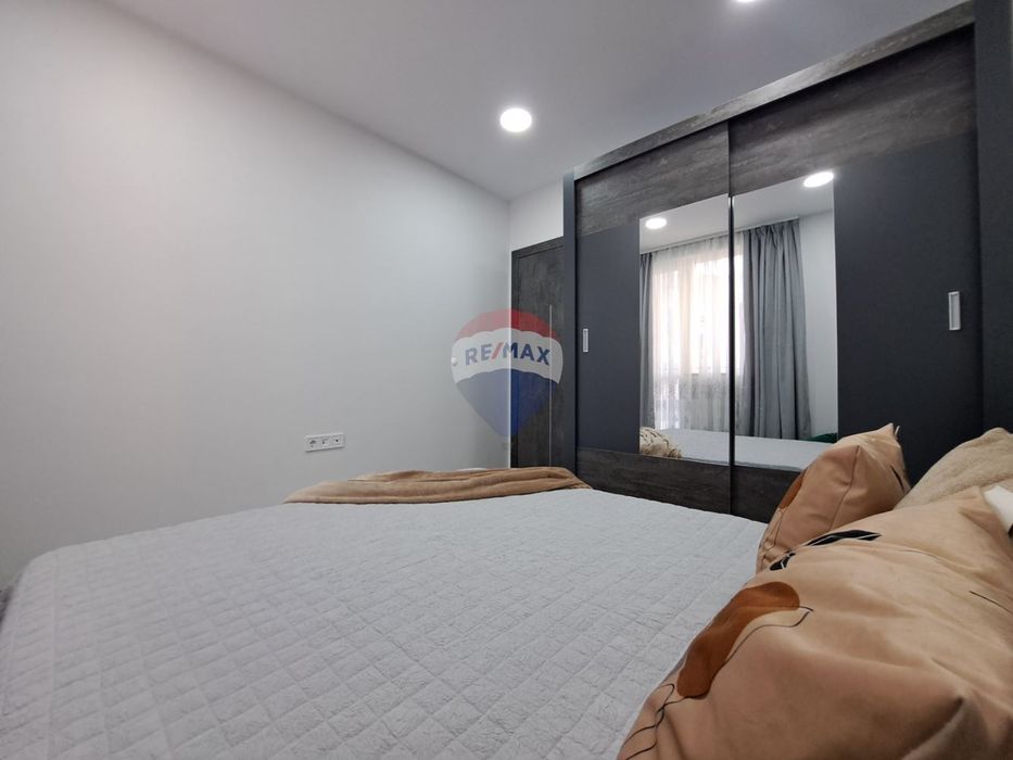 Продава се Тристаен апартамент в Варна, Бизнес хотел - 96 кв.м за 2500 €/кв.м - Снимка #8