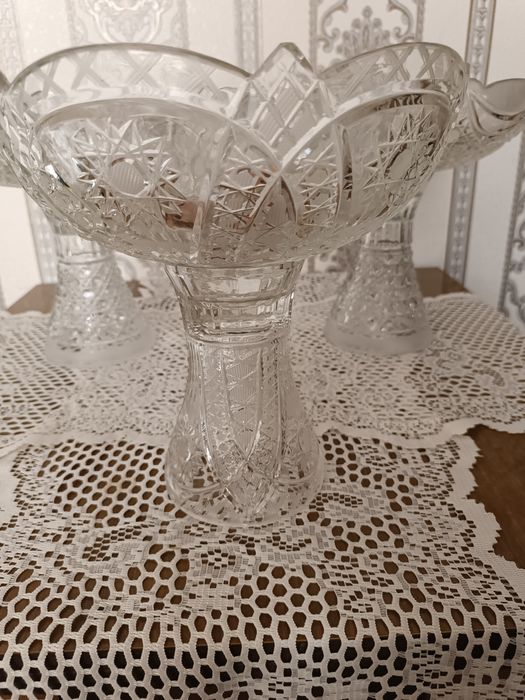 Хрусталлар сотилади