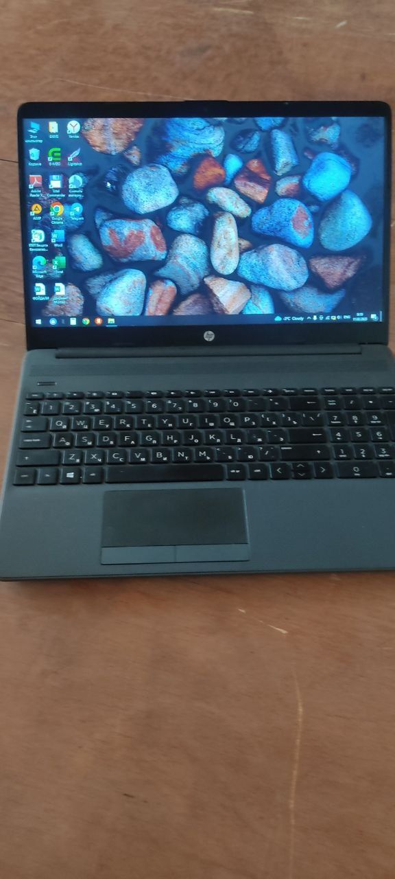 Hp 250 G8 i3 4/1 tr