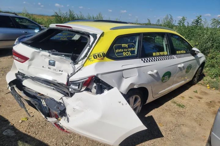 kit pornire ceasuri de bord ambreaj pompa inalte rampa injectoare galerie admisie  turbina  alternator electromotor racitor gaze Seat LEON 3 2016, motor 1.6tdi cod CXX ,dezmembrez