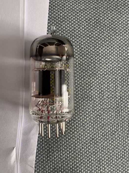 Lampa, tube 12AX7EH, Electro Harmonix (Neve,  Manley, Rme, Genelec)