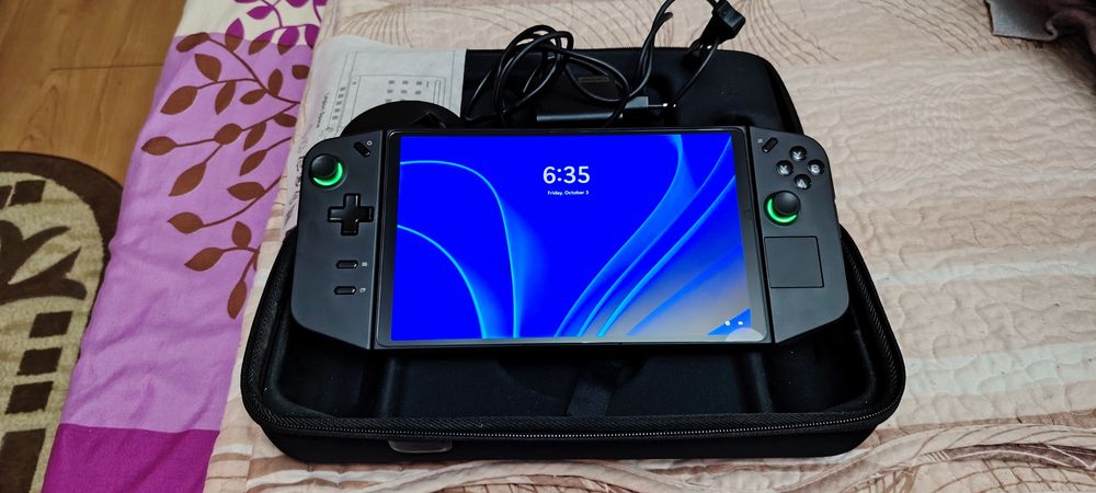 Consola portabila Legion GO(ca noua)

Stocare-512 GB
Placa video AMD R