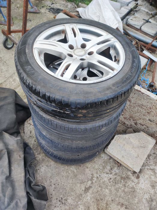 Продавам джанти с гуми