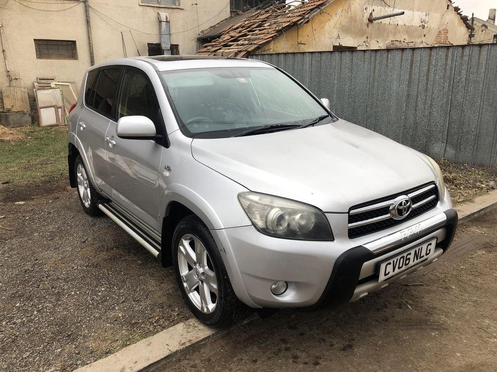 НА ЧАСТИ Toyota  Rav4 2.2 D-Cat 177к.с Ел Кожа Навигация