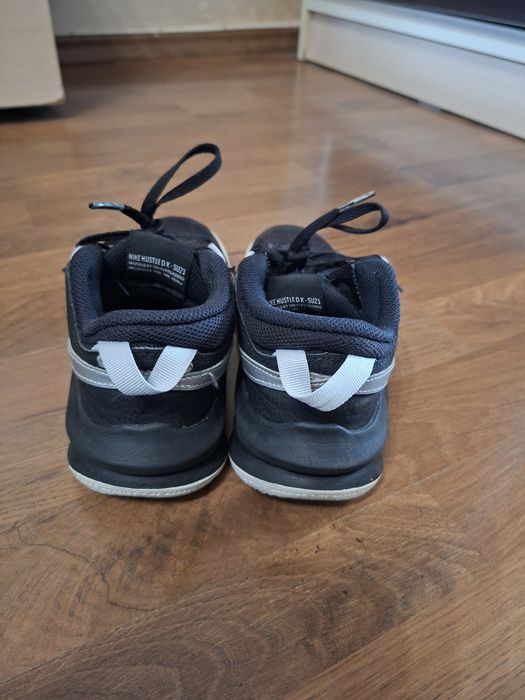 Обувки на Nike. Оригинални са