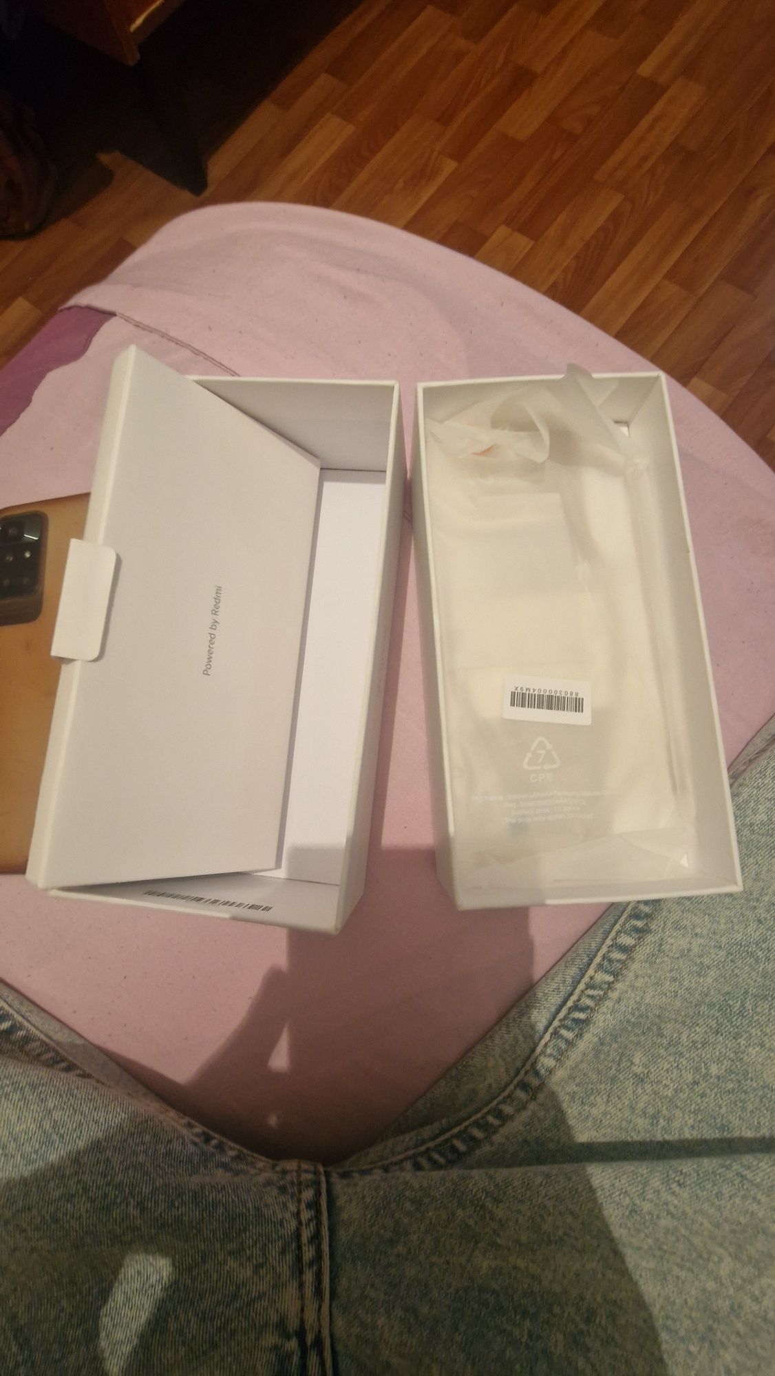 Redmi 10  4/64 white