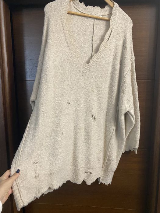 Pulover gem “rupt “ cu gauri oversize