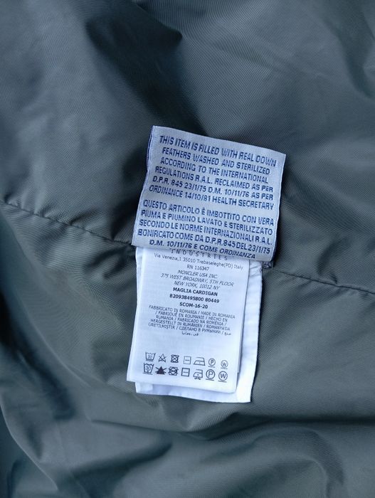 Vând geaca de damă  M oncler!