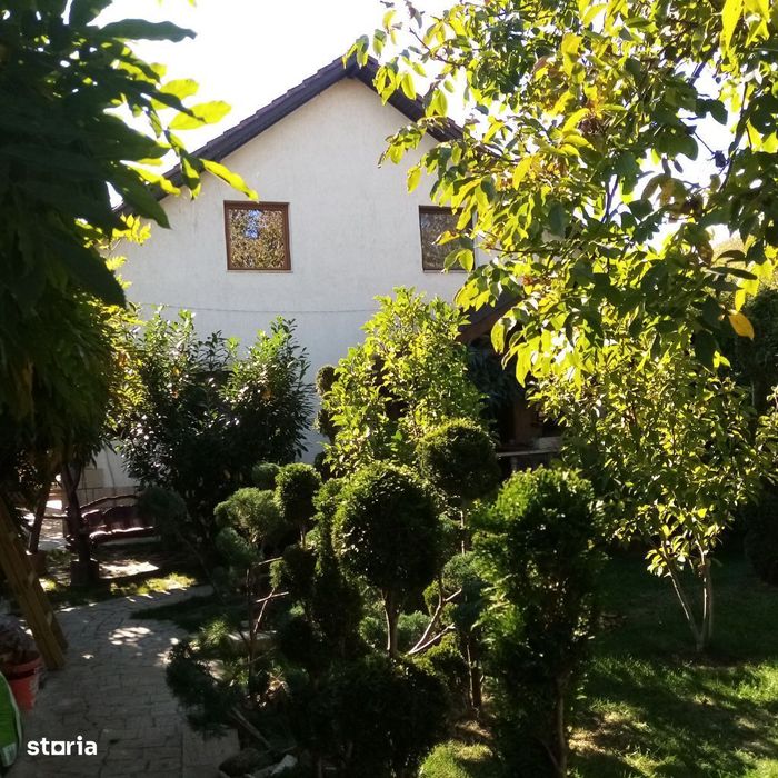 Casă D+P+M+Pod,teren 721 mp,Simeria-central