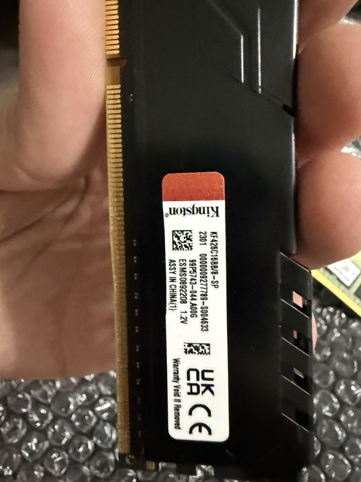 Продам ОЗУ DDR 4 8gb.