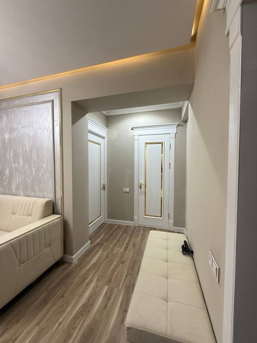 51 maktab Gagarin kuchada 2 xona kvartira sotiladi