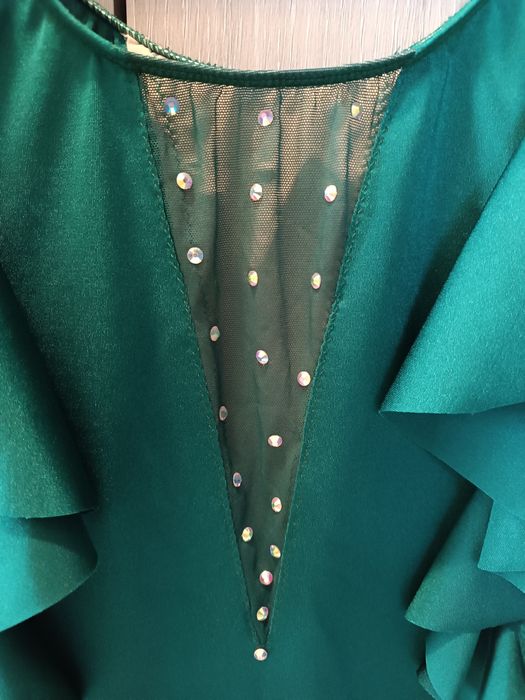 Красиво трико за художествена гимнастика