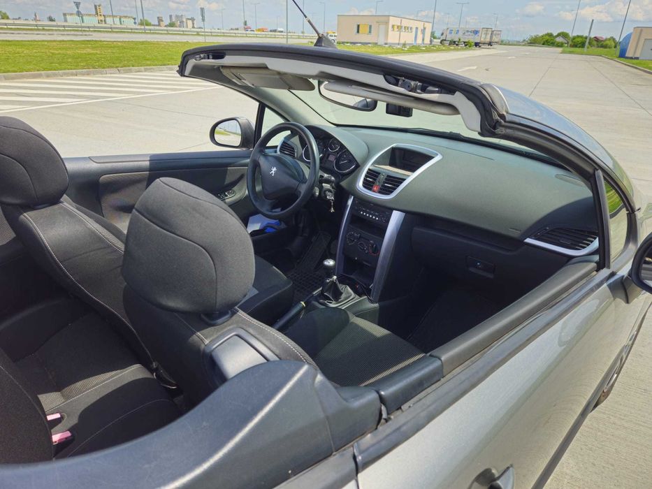 Vând Peugeot 207cc, cabrio