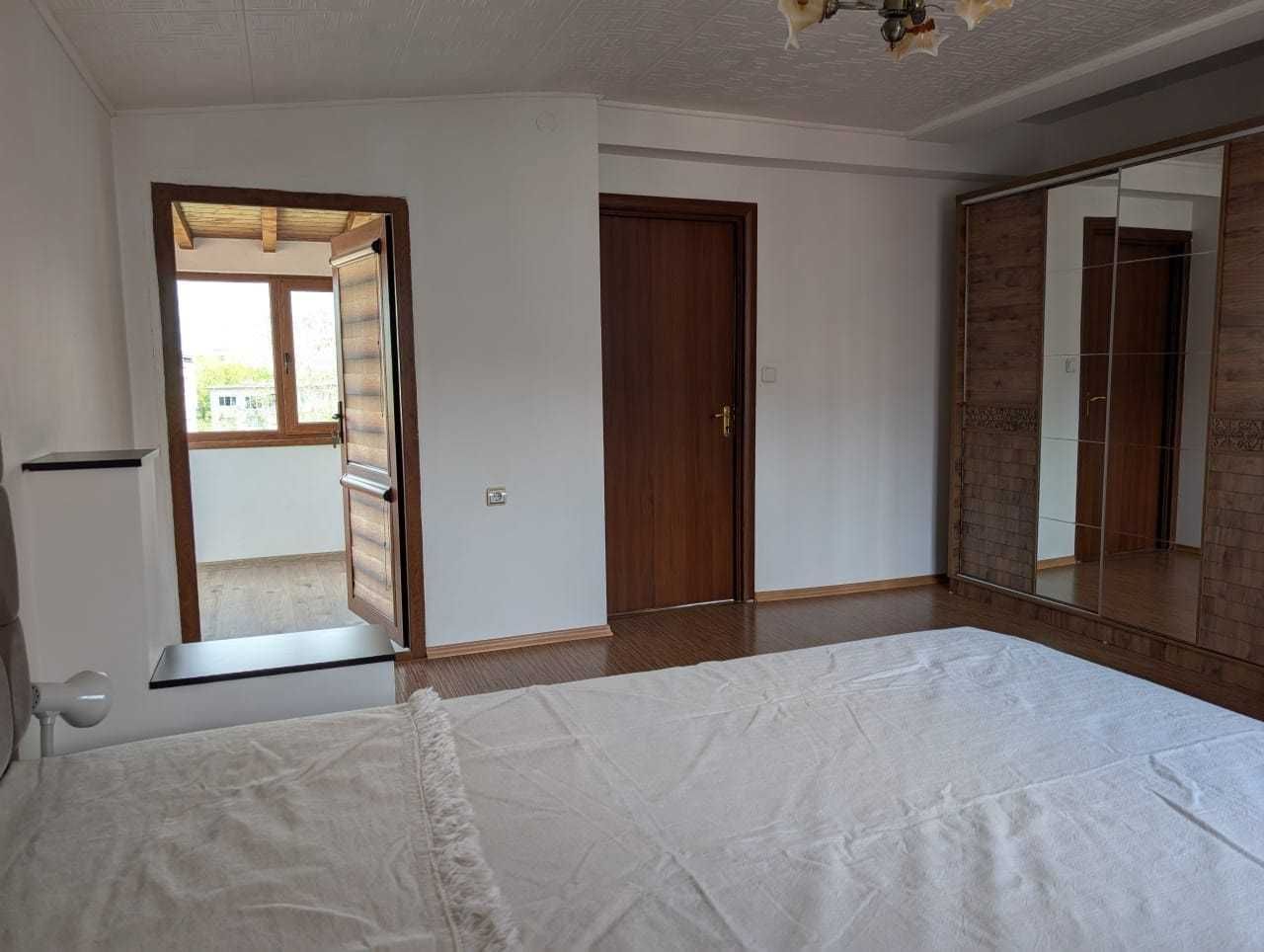Дава се под наем Тристаен апартамент в Пловдив, Център - 90 кв.м за 612 € - Снимка #11