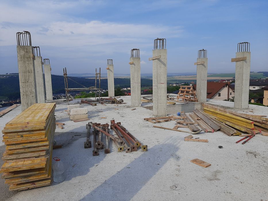 Construcții la rosu sau la cheie