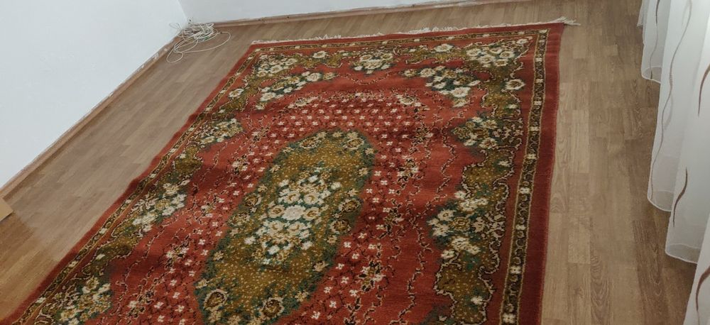 Vând covor persan de Cisnădie