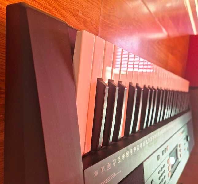 Пиано Синтезатор Yamaha PSR-E343