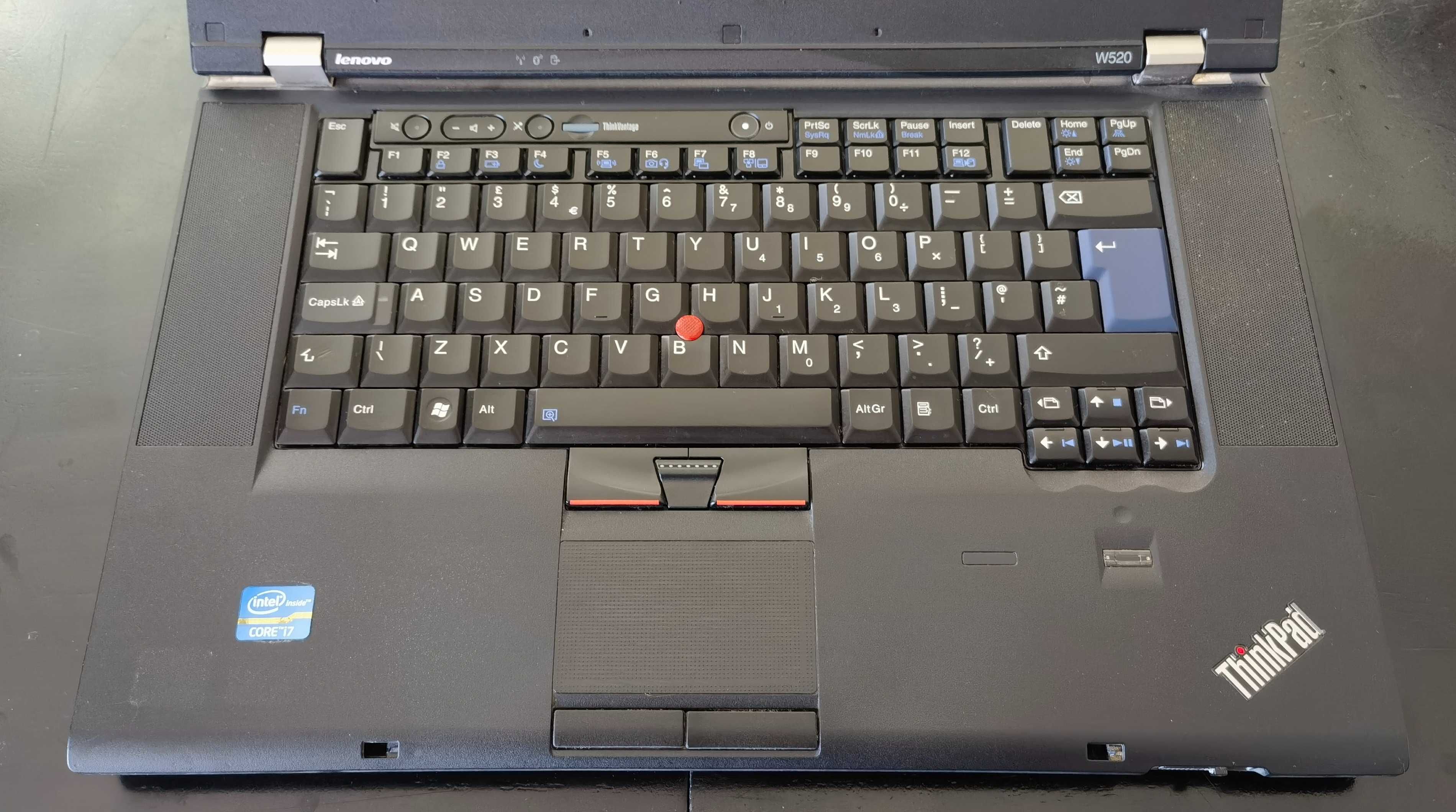ThinkPad W520/IPS15.6сKамFullHD/8x2.2ghzТhr/8gb/ssd256/3ч.Бат/nVQuadro