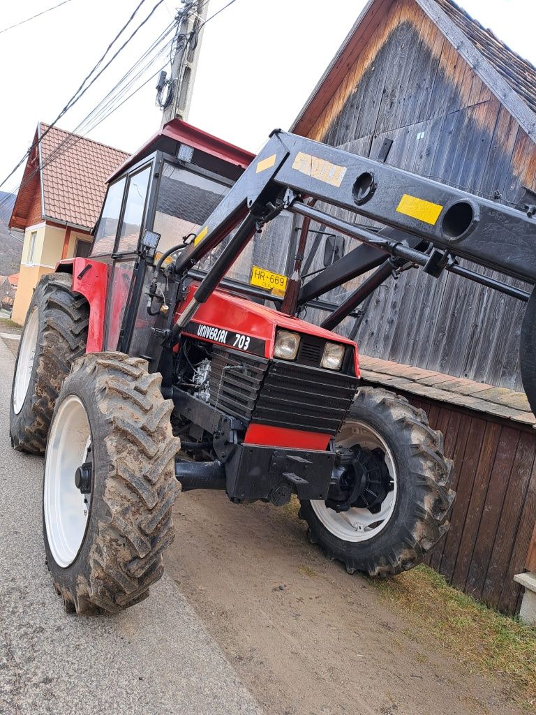 Tractor Utb 703 4x4  fabricat la Brasov