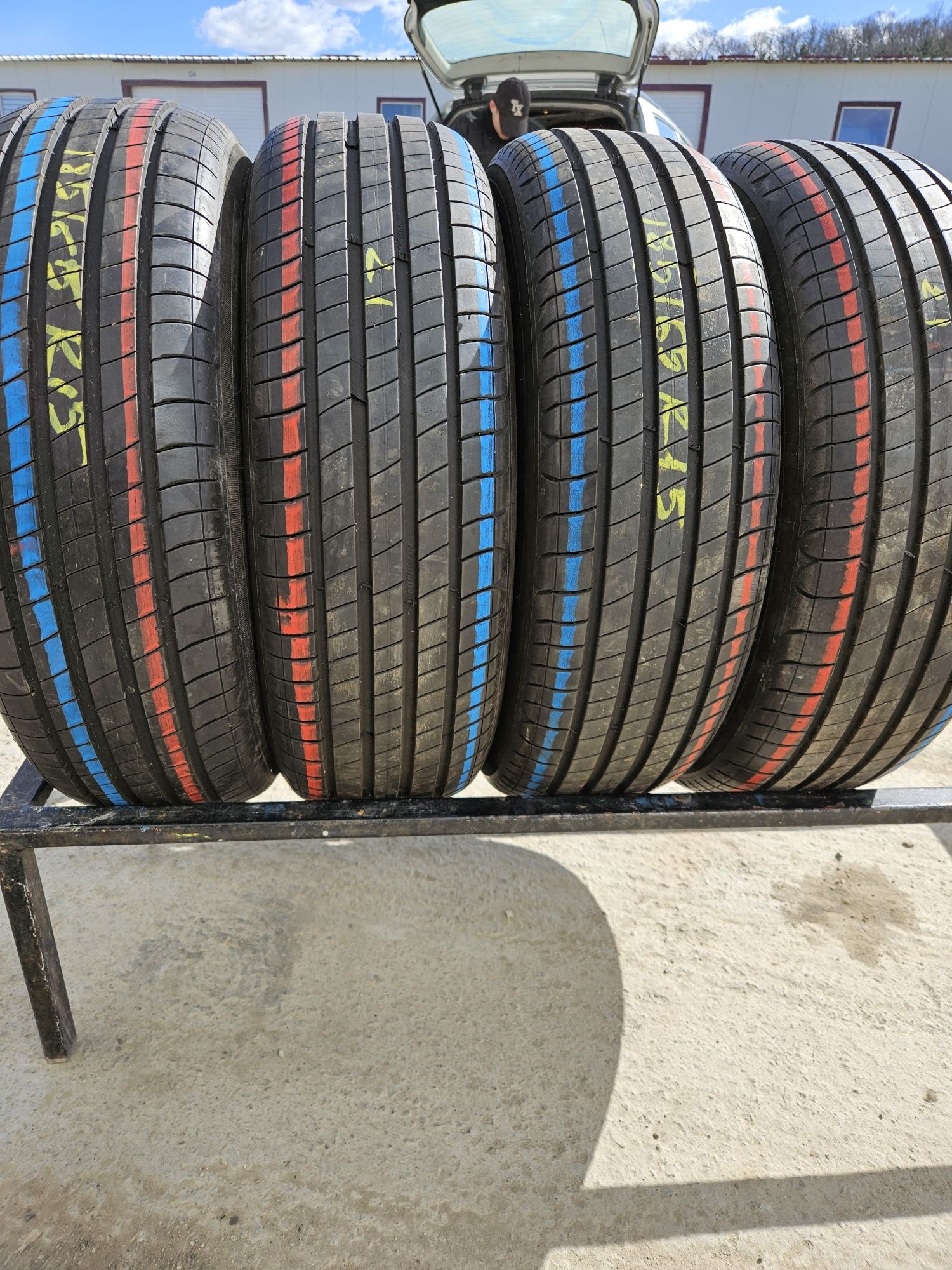Vând anvelope vară 185/65/15 195/65/15 205/55r16 195/55r16 205/60r16