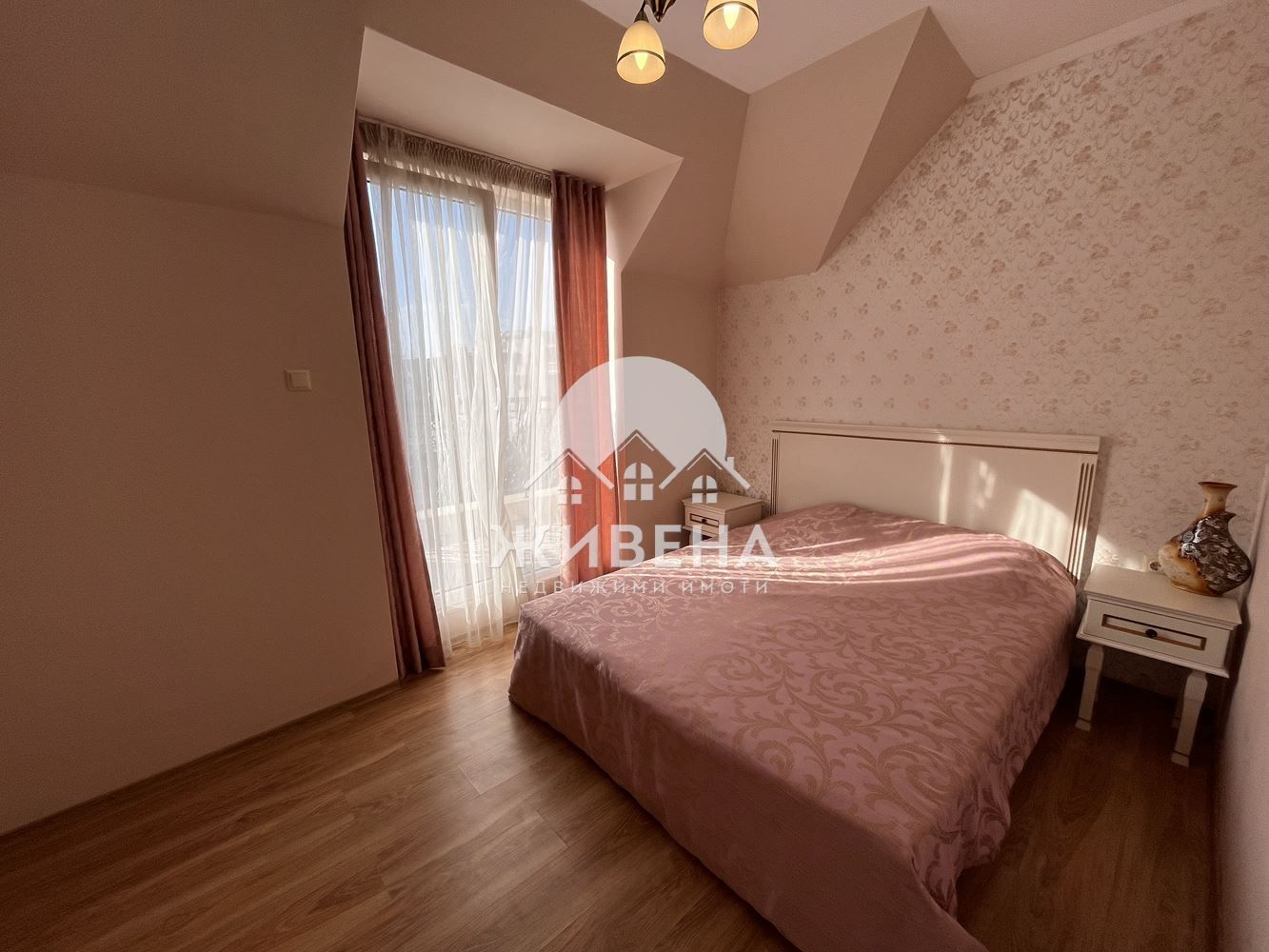 Продава 4-стаен мезонет, к.к. Слънчев бряг, 135 кв.м