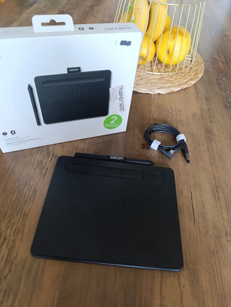 Графичен таблет Wacom intudos