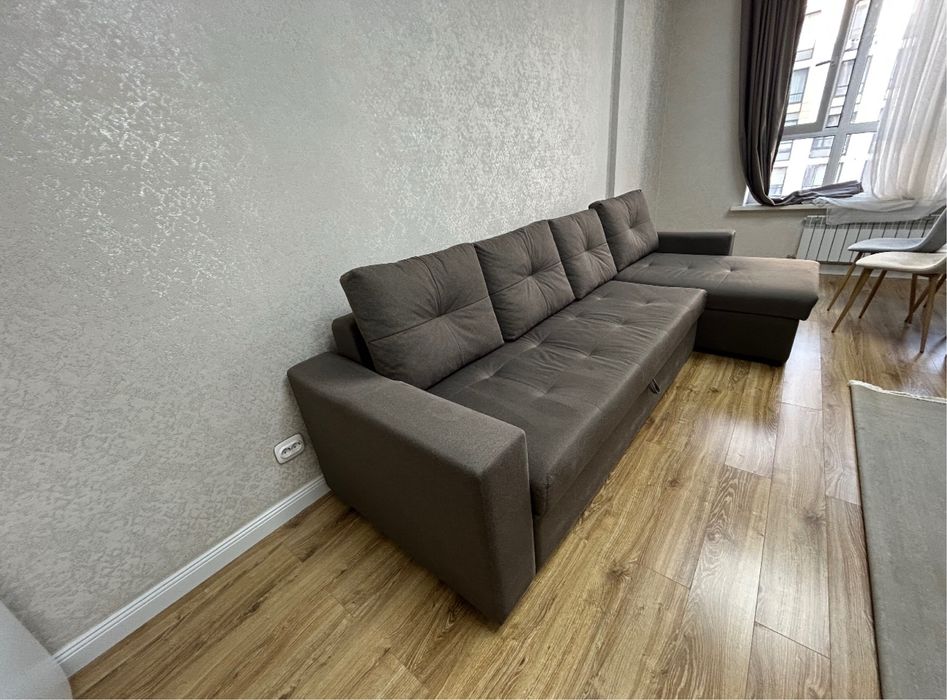 Продаю диван в хорошем состоянии