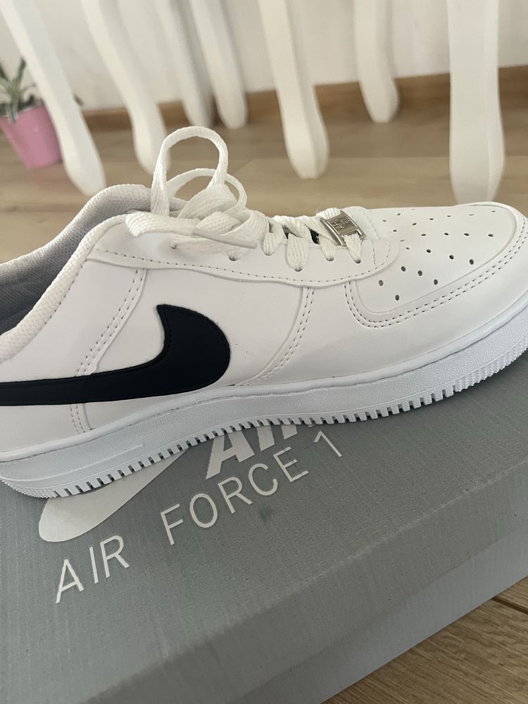 Papuci airforce 1