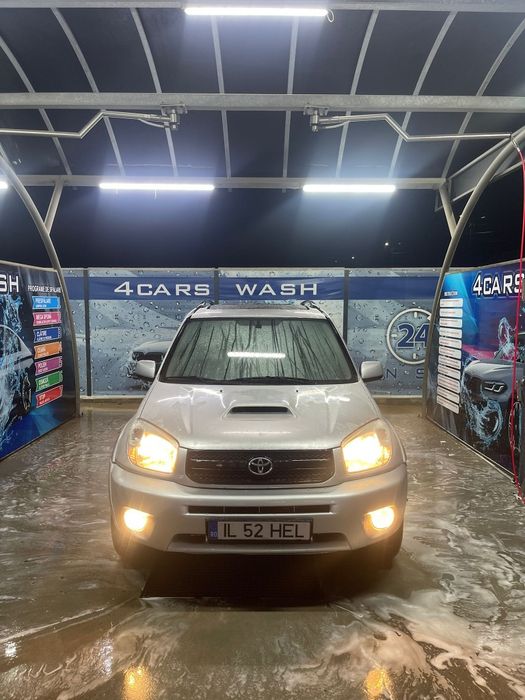Vand toyota rav4 2005 2.0d 4x4 turbină noua, injectoare recondiționate