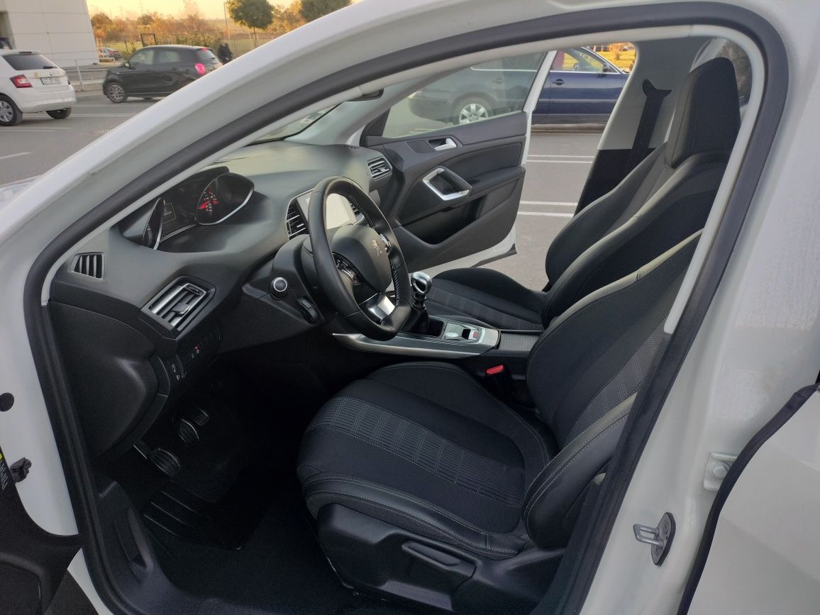 Peugeot 308 ,An 2019 , 1.5 HDI ,CP. 130