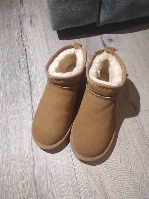 UGG marimea 39-40
