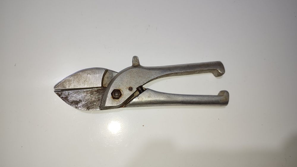 Cleste gură de lup marcat DRGM