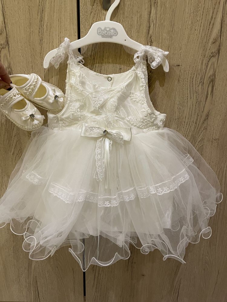 Бебешка Принцеска рокля 6-9-12м, комплект с панделка и обувки
