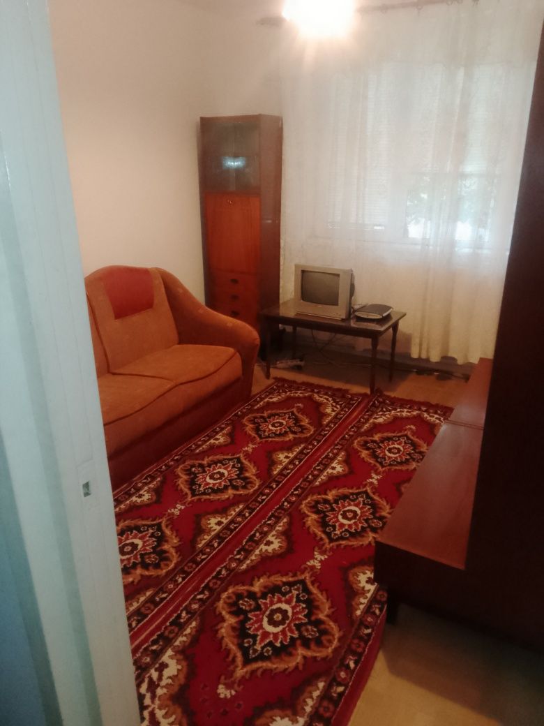 Vând apartament 3 camere Slobozia