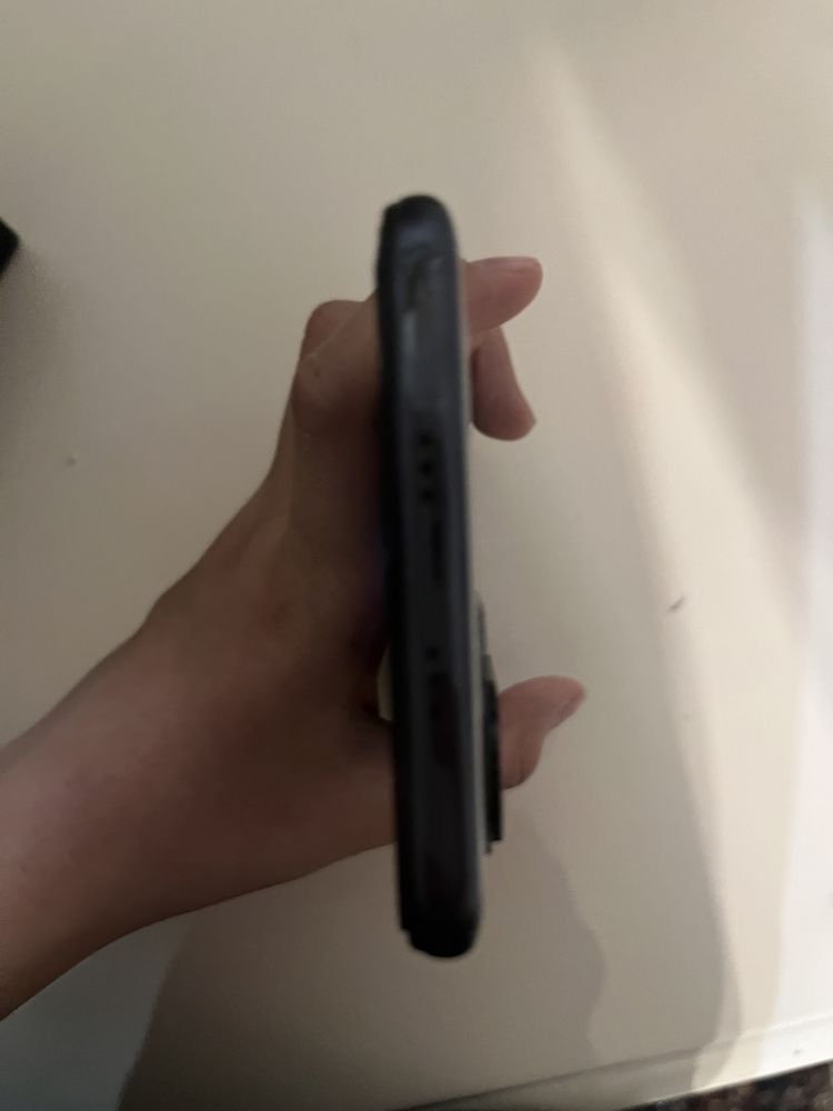 Poco f3 256/8гб отличное состоянии все оригинал подарок 2 чехла