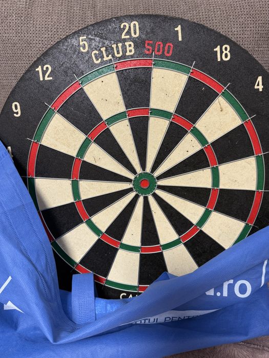Ţinţă Clasică Darts Club 700 pentru săgeți din oțel
