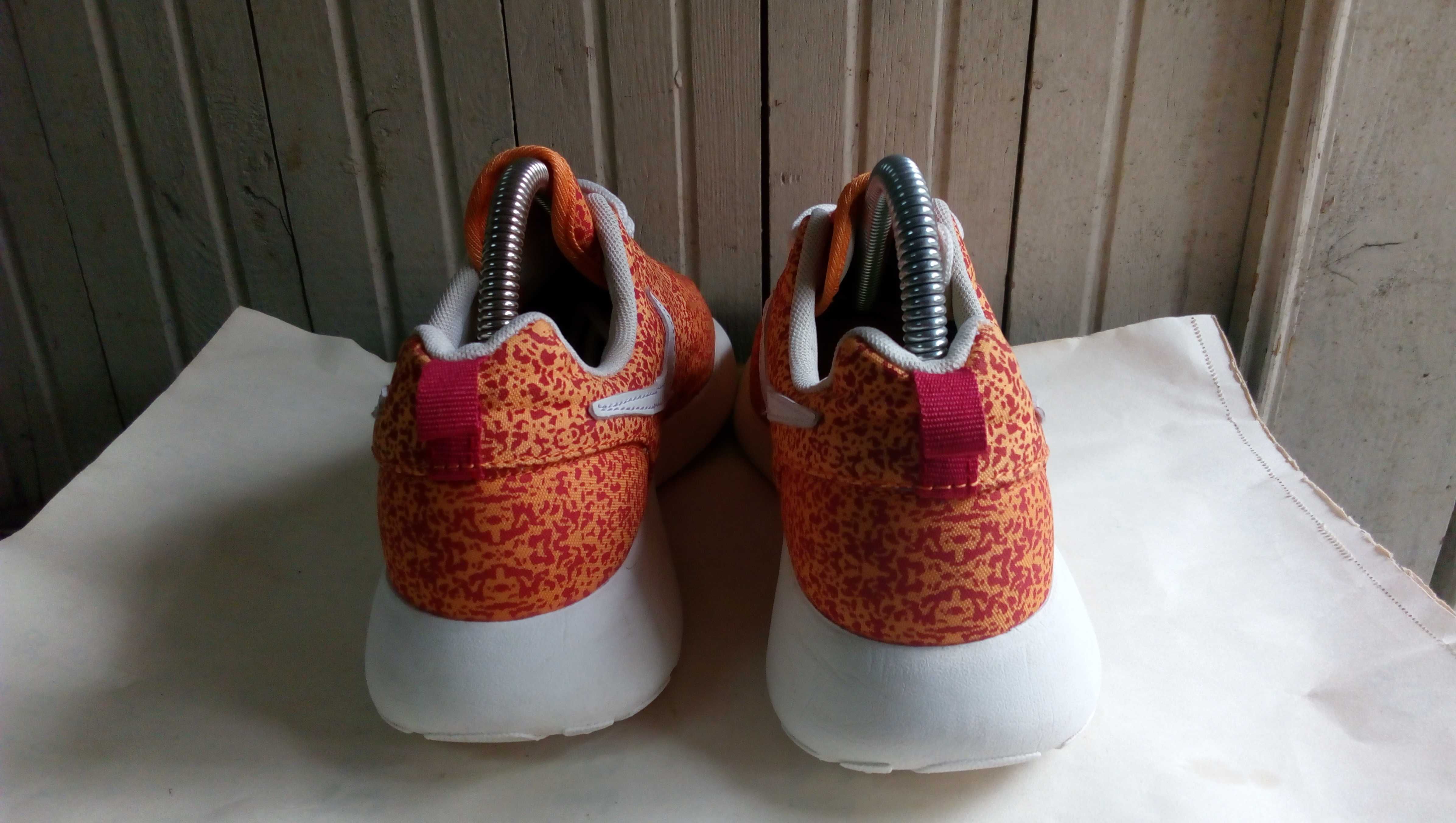 ''Nike Roshe Run One''оригинални маратонки 39 номер
