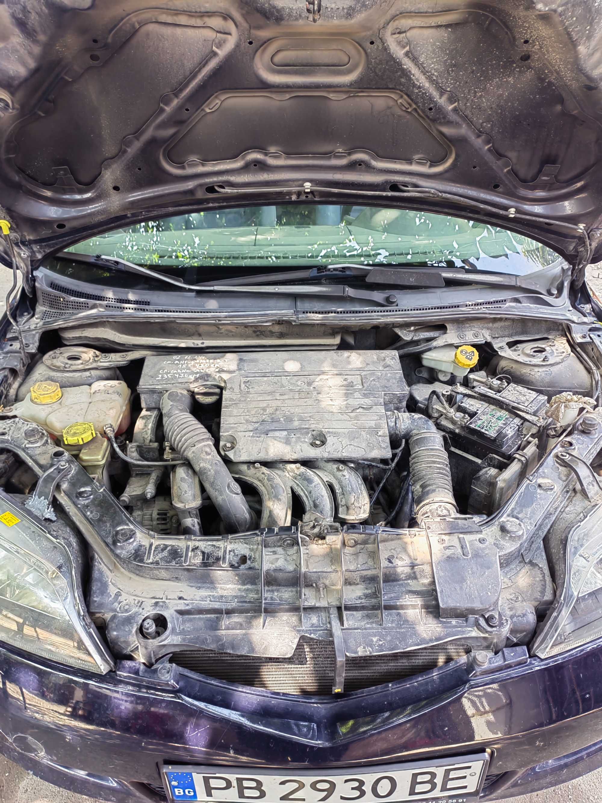 На части Mazda 2 1.4 бензин