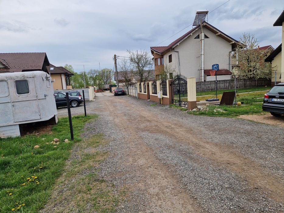 Vand urgent teren intravilan 300mp, strada Primaverii, Tg-jiu