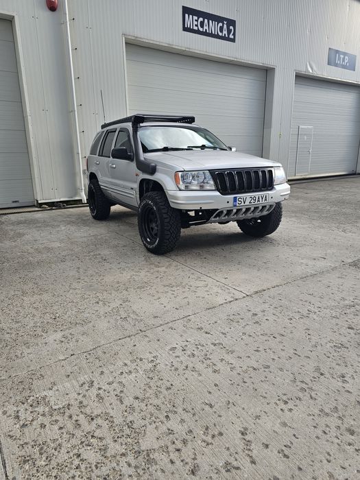 Jeep grand cherokee autoutilitara 4 locuri