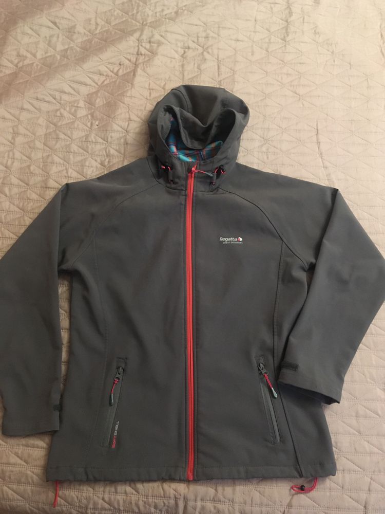 Geaca softshell dama mărimea 40