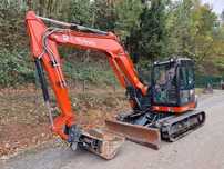 Excavator Kubota 9 Tone disponibil